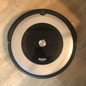 Roomba e5